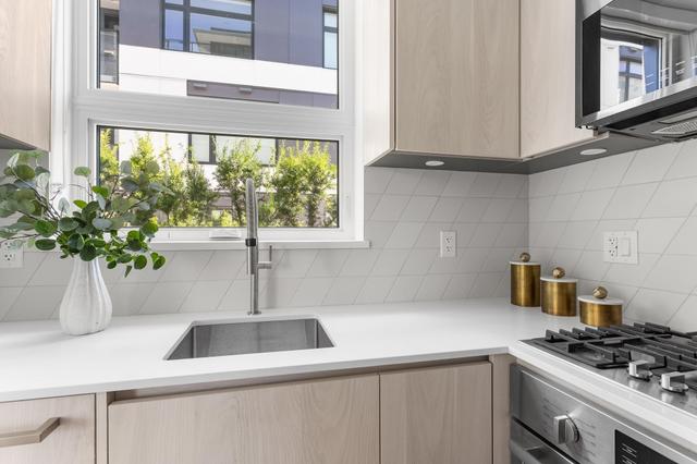 3249 Clive Avenue  Vancouver, BC V5R 4V3