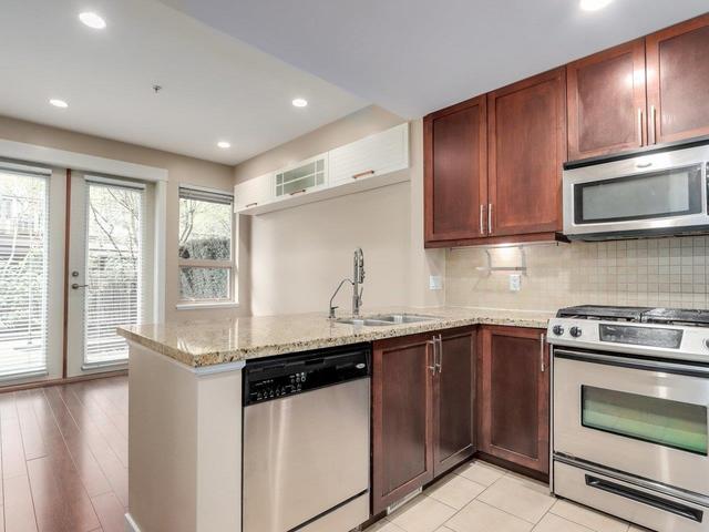 319 15th Street E North Vancouver, BC V7L 2R6