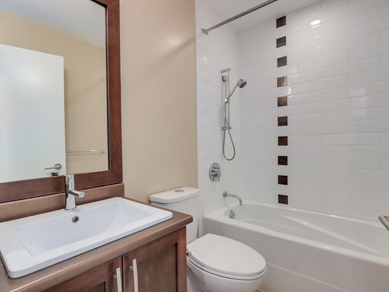 319 15Th Street E, North Vancouver, BC 