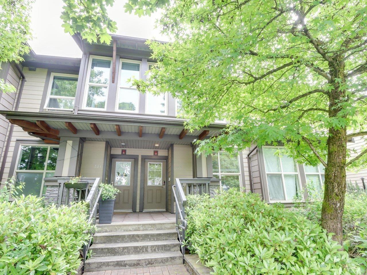 319 15Th Street E, North Vancouver, BC 