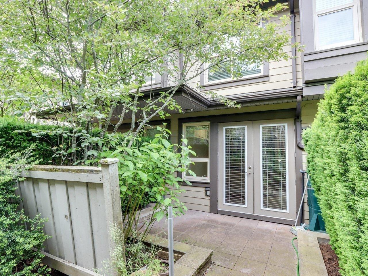 319 15Th Street E, North Vancouver, BC 