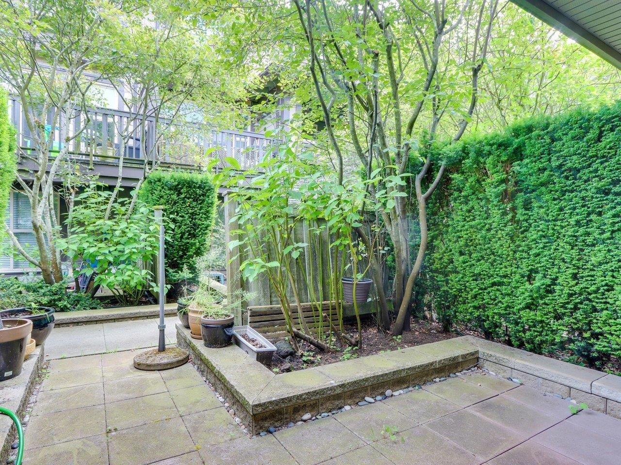 319 15Th Street E, North Vancouver, BC 