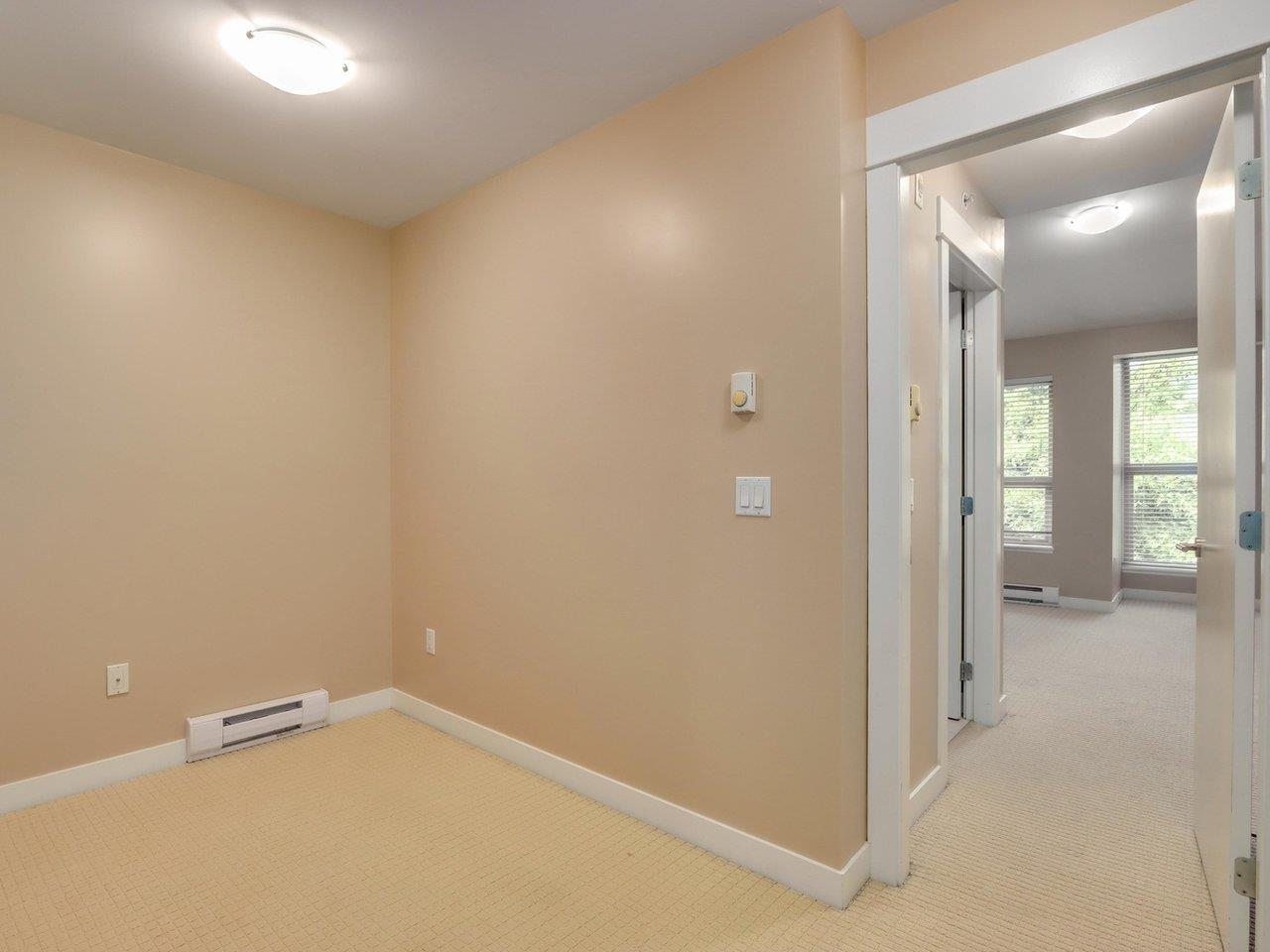 319 15Th Street E, North Vancouver, BC 