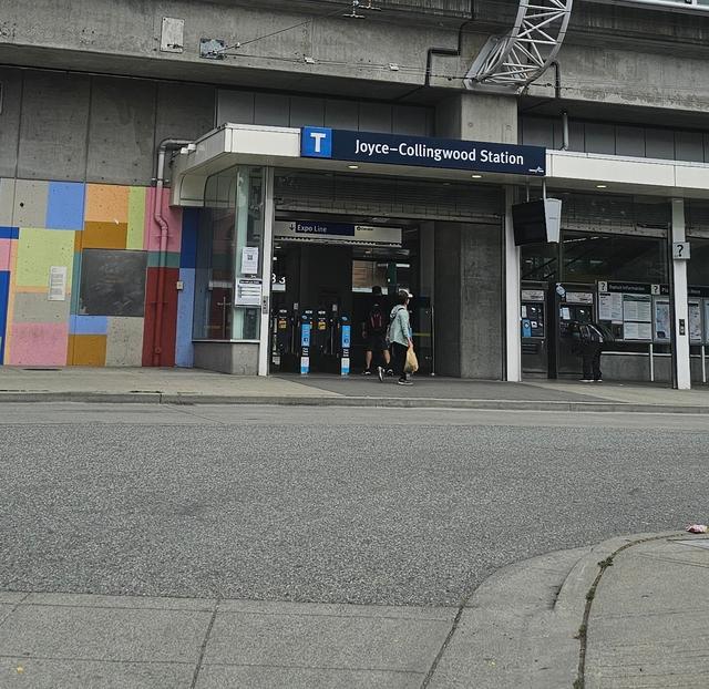 601-5380 Oben Street  Vancouver, BC V5R 6H7