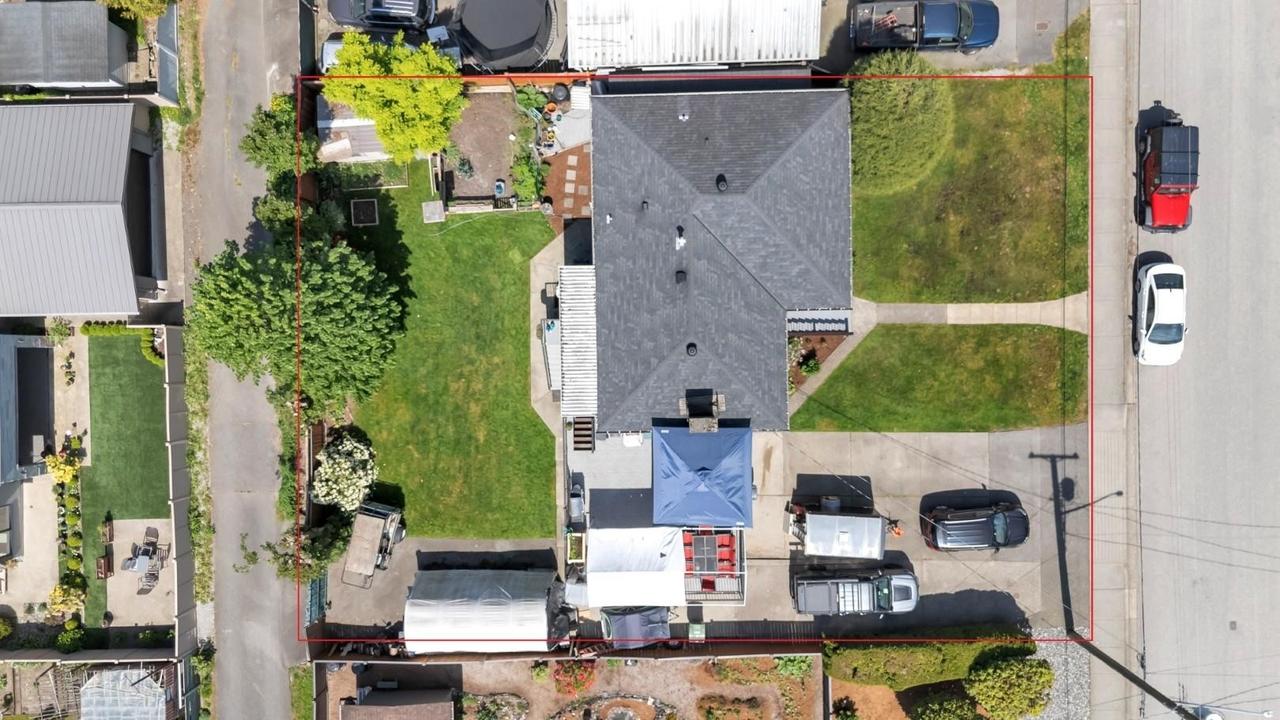 430 Montgomery Street, Coquitlam, BC 