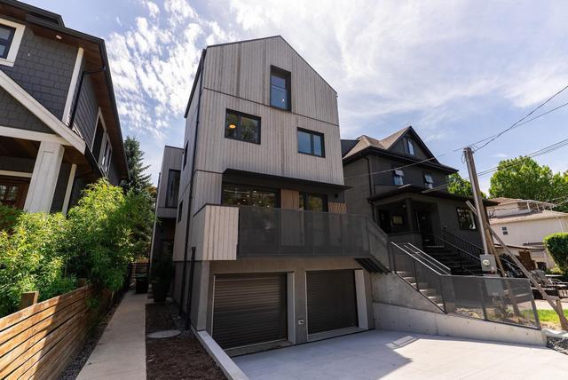 1-60 17th Avenue E Vancouver, BC V5V 1A2