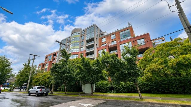 511-518 14th Avenue W Vancouver, BC V5Z 4N5