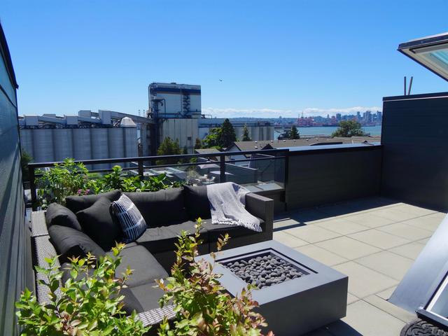 444-545 2nd Street E North Vancouver, BC V7L 1E1