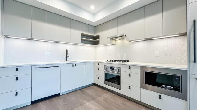 609-1680 12th Avenue E Vancouver, BC V5N 2A3