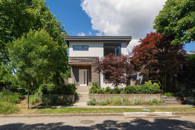 5325 Chester Street  Vancouver, BC V5W 3B1