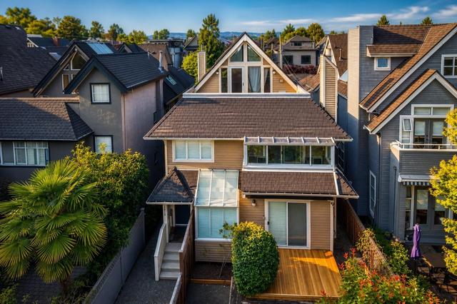 1921 Creelman Avenue  Vancouver, BC V6J 1B8