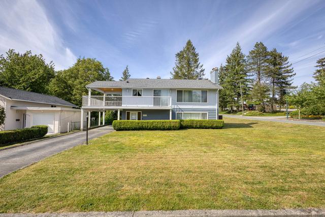 929 Grover Avenue  Coquitlam, BC V3J 3E4