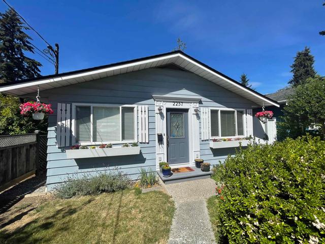 2257 Hawthorne Avenue  Port Coquitlam, BC V3C 1W7