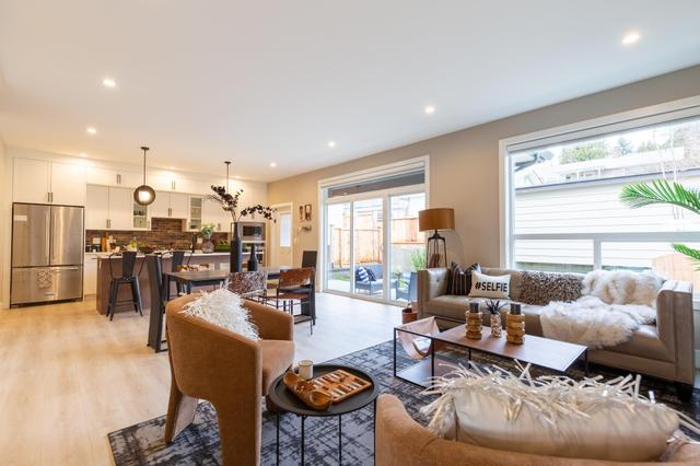 103-1211 Thomas Avenue  Coquitlam, BC V3K 2L1