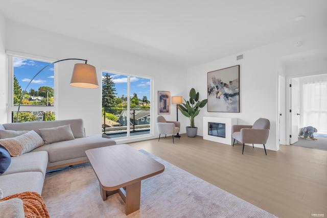 510-422 3rd Street E North Vancouver, BC V7L 0K1