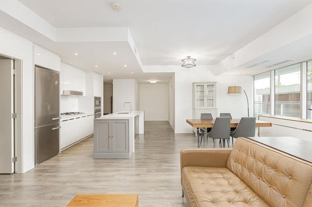 202-5688 Willow Street  Vancouver, BC V5Z 3S4
