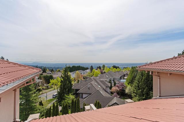 302-3176 Plateau Boulevard Coquitlam, BC V3E 3J2