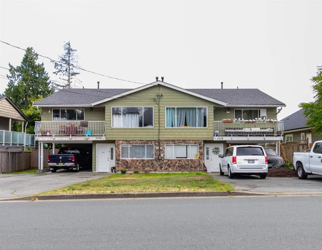 2228 King Albert Avenue  Coquitlam, BC V3J 1Z5