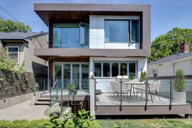 4368 15th Avenue W Vancouver, BC V6R 3A8