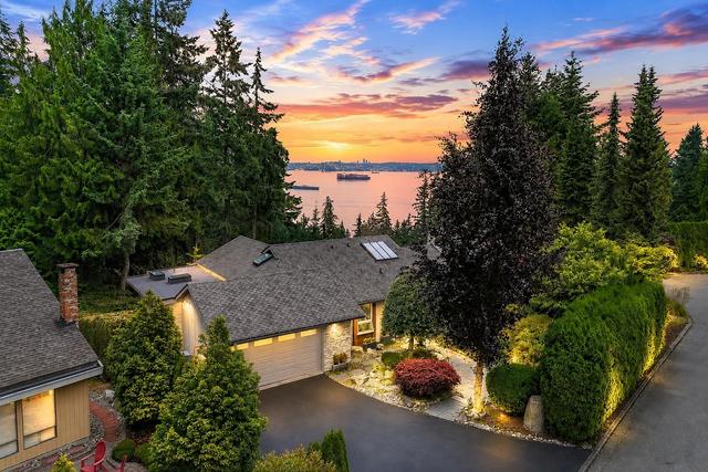 3706 Southridge Place  West Vancouver, BC V7V 3H8