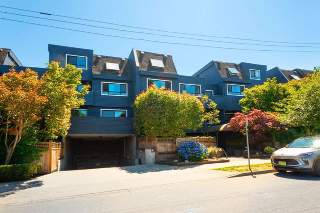 207-1990 6th Avenue W Vancouver, BC V6J 4V4
