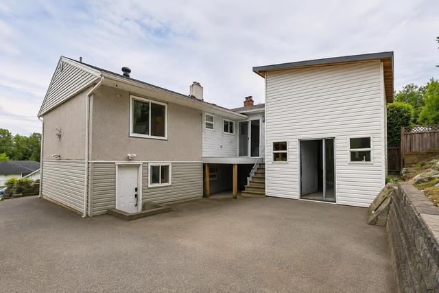 3867 Marine Drive  Burnaby, BC V5J 3E3