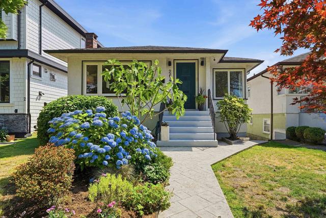 2640 Venables Street  Vancouver, BC V5K 2R3