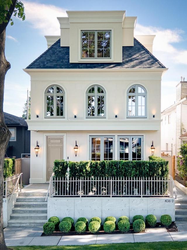 1-4136 Cambridge Street  Burnaby, BC V5C 1G9