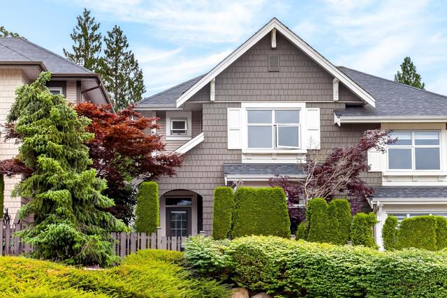 35-3400 Devonshire Avenue  Coquitlam, BC V3E 0L1