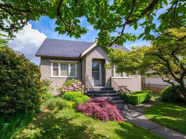 8510 Montcalm Street  Vancouver, BC V6P 4P7