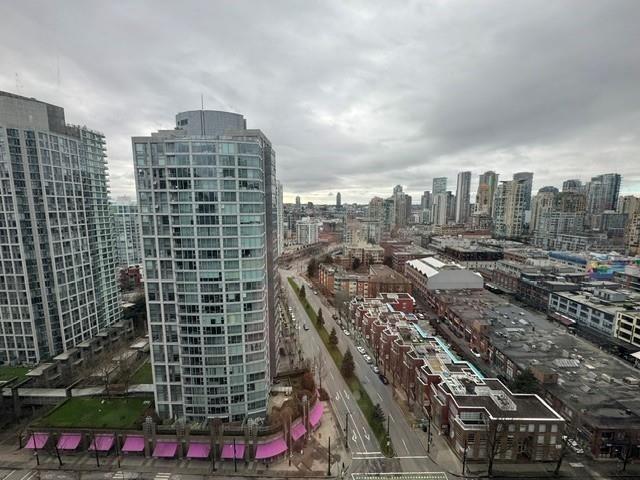 2204-950 Cambie Street  Vancouver, BC V6B 5X5