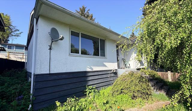 3831 Marine Drive  Burnaby, BC V5J 3E3
