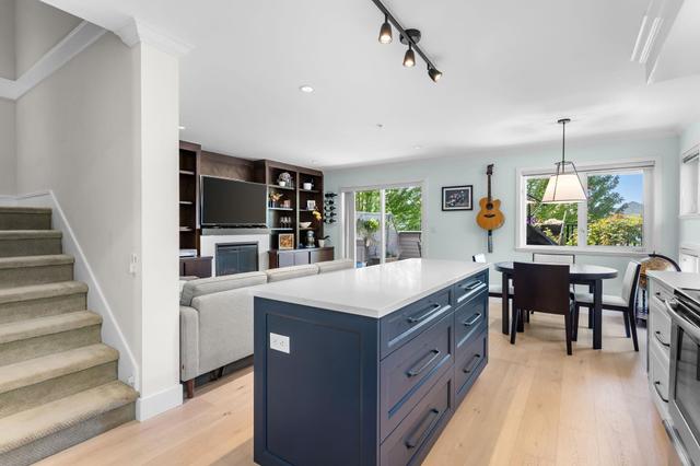 1121 St. Andrews Avenue  North Vancouver, BC V7L 0A6