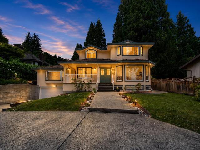 1224 14th Street E North Vancouver, BC V7J 1K2