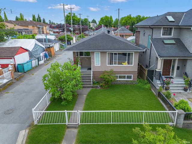 1972 51st Avenue E Vancouver, BC V5P 1V9