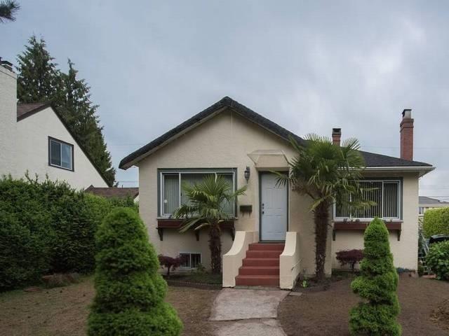 395 49th Avenue W Vancouver, BC V5Y 2Z9