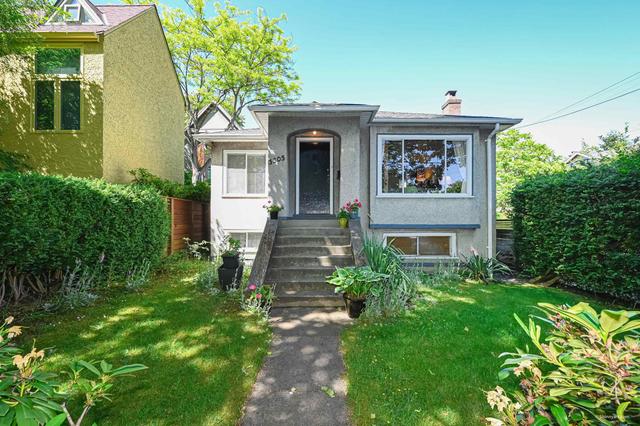 3305 6th Avenue W Vancouver, BC V6R 1T2