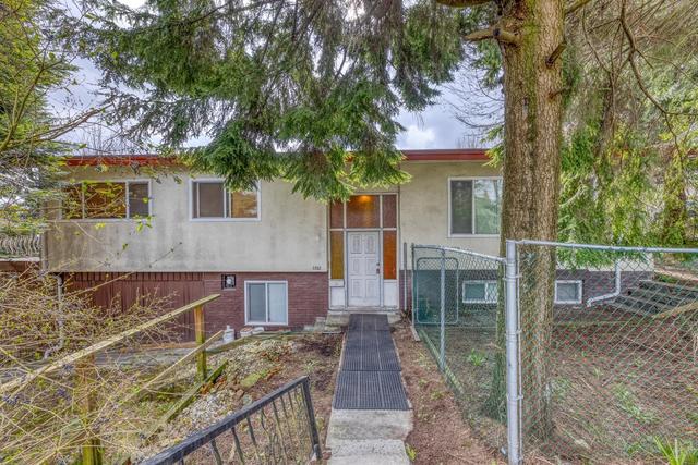 3302 5th Avenue E Vancouver, BC V5M 1P4