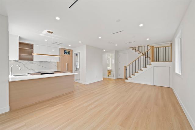 6726 Francis Road  Richmond, BC V7C 1K5