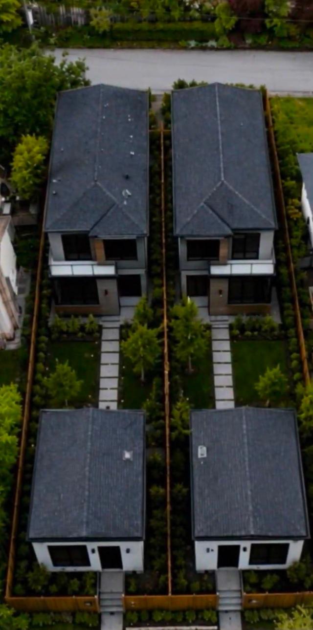 2304 Henry Street  Port Moody, BC V4A 5J1