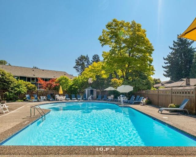 608-555 28th Street W North Vancouver, BC V7N 2J7