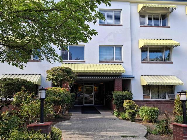 101-2469 Cornwall Avenue  Vancouver, BC V6K 1B9