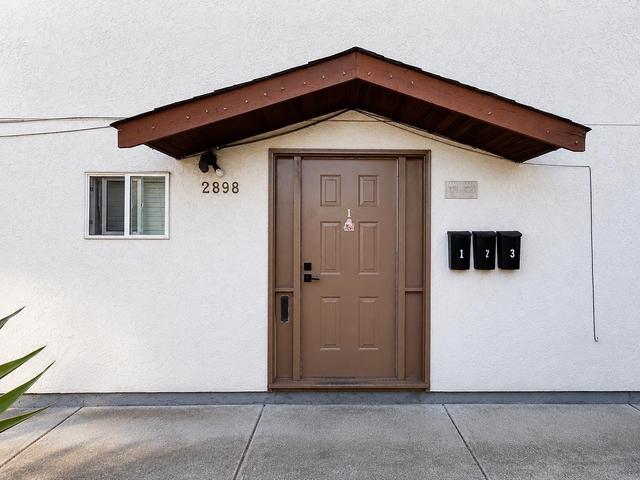 2898 Natal Street  Vancouver, BC V5M 2H1