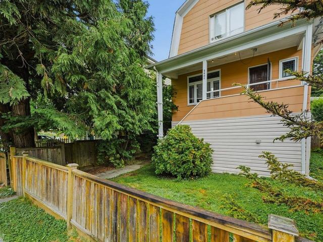 3606 Carolina Street  Vancouver, BC V5V 4B4