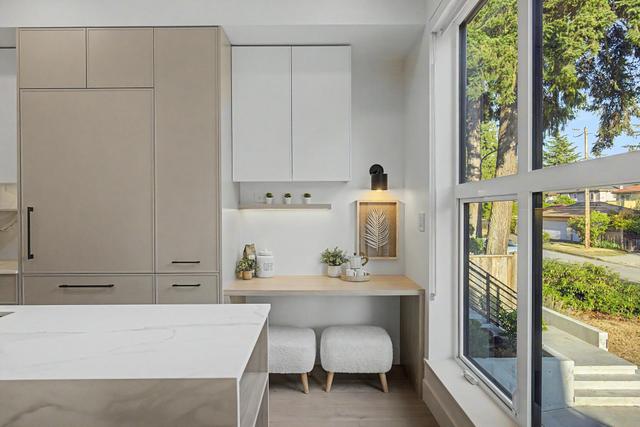 1483 52nd Avenue W Vancouver, BC V6P 1H9