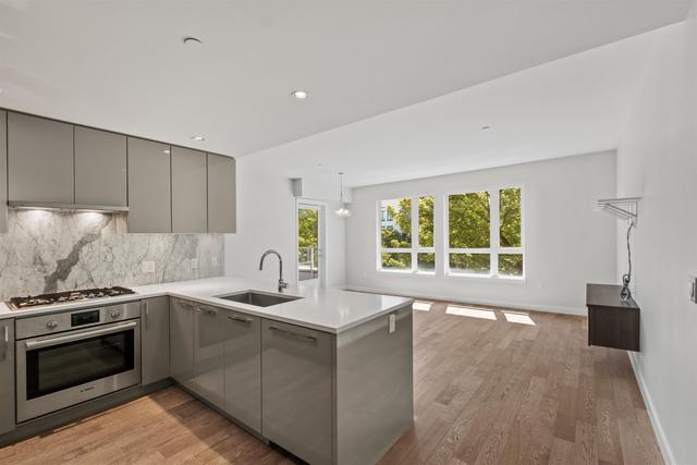 204-4080 Yukon Street  Vancouver, BC V5Y 0L4