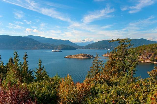 6175 Nelson Avenue  West Vancouver, BC V7W 2A1