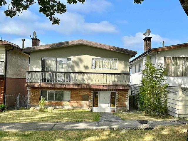 6915 Beatrice Street  Vancouver, BC V5P 3R6