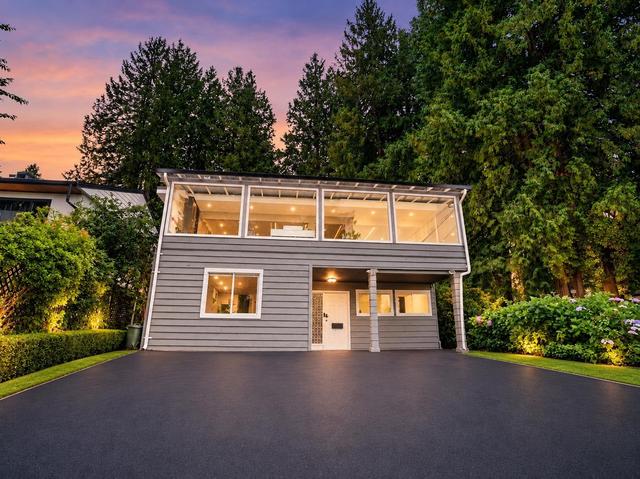 3570 Lonsdale Avenue  North Vancouver, BC V7N 3K4
