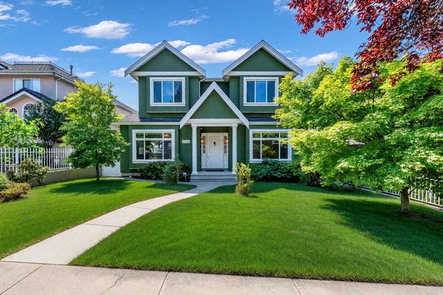 2246 22nd Avenue W Vancouver, BC V6L 1L7